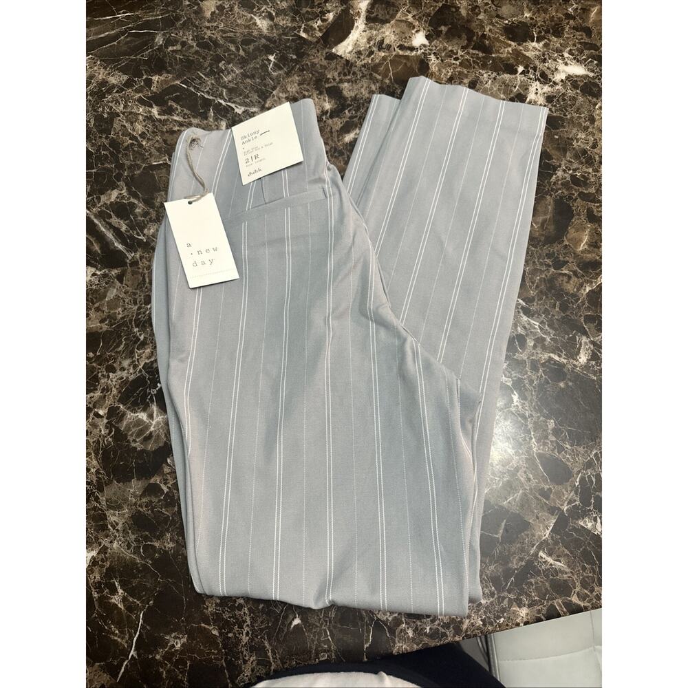 A New Day Gray White Stripe High Rise Skinny Ankle Dress Pants Womens Size 2 R